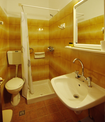 Bathroom 5, Haravgi Hotel, Thessaly