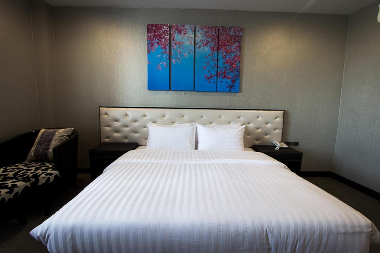 Bedroom 27