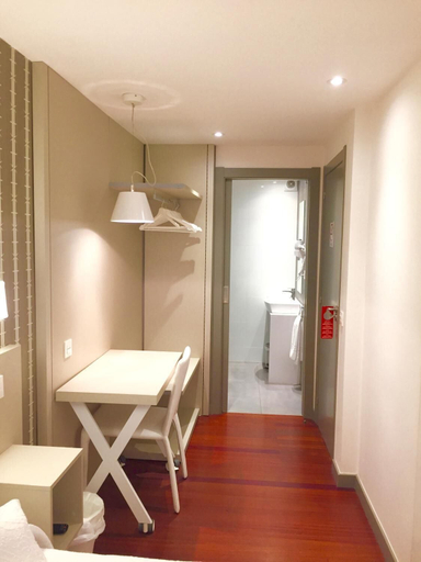 Others 4, Hostal Suso, A Coruña
