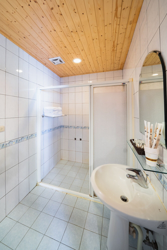 Bathroom 3, Julie's Garden, Nantou