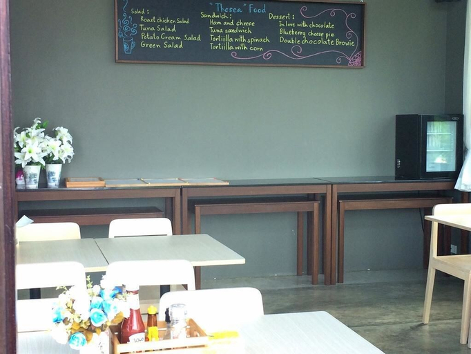 Food & Drinks 5, The Sea Condominium, K. Sam Roi Yot