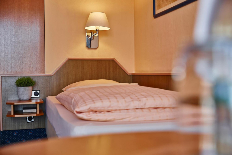 Bedroom 4, Hotel Bommersheim, Main-Taunus-Kreis