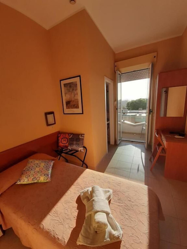 Bedroom 3, Hotel Originale, Rimini