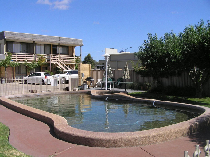 Sport & Beauty 2, Bell Tower Motor Inn, Shepparton