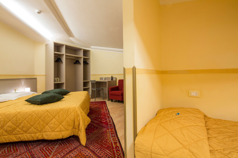 Bedroom 3, Hotel Portavescovo, Belluno