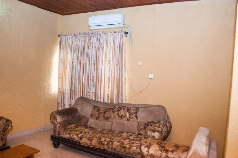 Others 5, D Jos Hotel, LagosIsland