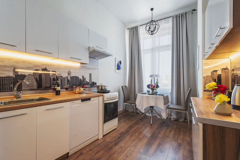 Food & Drinks 5, GM Apartment Serafimovicha 2, Central