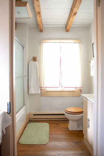 Bathroom 4, The Anderson Cottage Bed & Breakfast, Bath