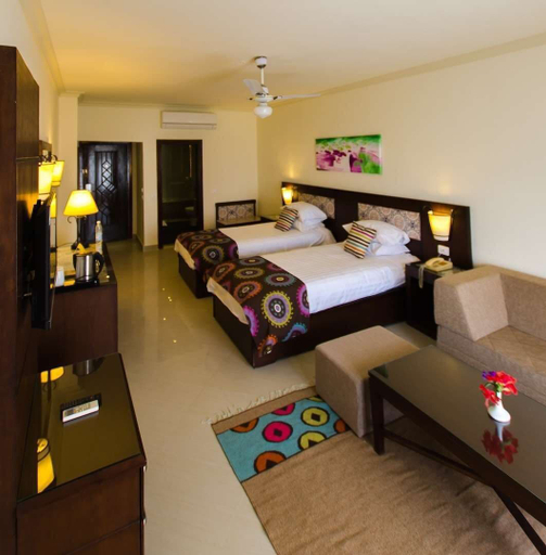 Bedroom 4, Lotus Bay Resort , Safaja
