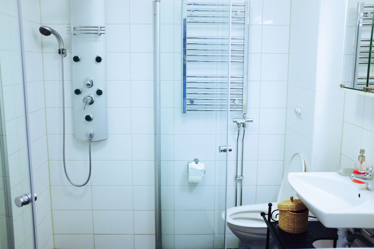 Bathroom, Central - 2 Bedroom Apartment, Sollentuna