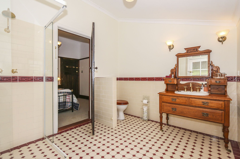 Bedroom 3, Rosebridge House Bed & Breakfast Adult Retreat, Kalamunda