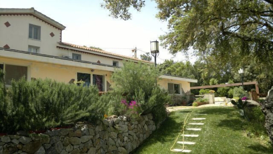 Exterior & Views 2, Agriturismo La Quercia, Medio Campidano