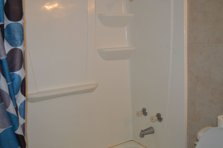 Bathroom 3, Paradise Inn, Matagorda