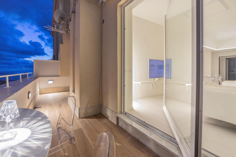 Bedroom 3, Terrazza Colombo Suites, Genova