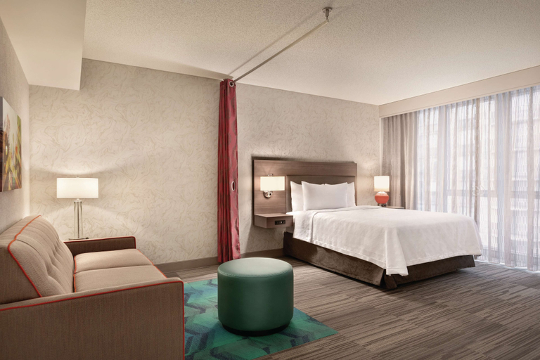 Bedroom 3, Home2 Suites by Hilton Chicago River North, Cook