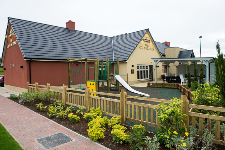 Exterior & Views 2, Sweet Chestnut, Dunfermline by Marston's Inns, Fife