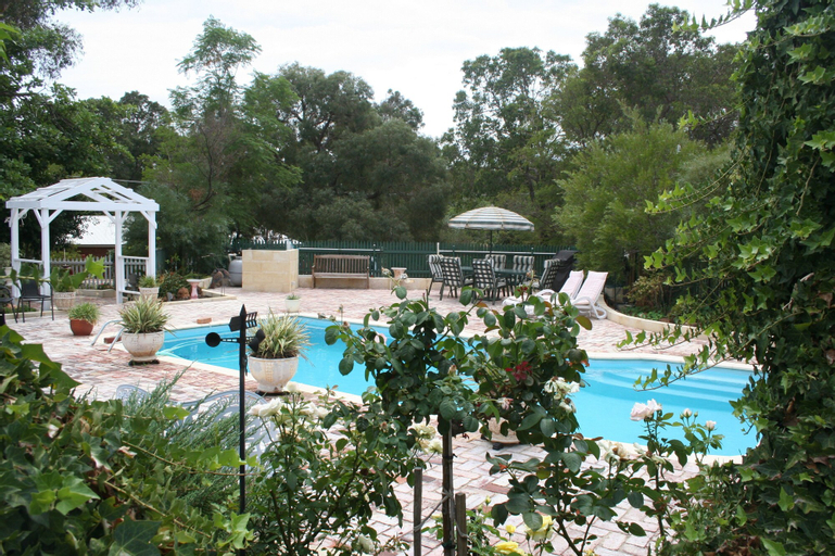 Sport & Beauty 2, Rosebridge House Bed & Breakfast Adult Retreat, Kalamunda