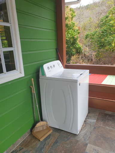 Bathroom 3, Seawind Cottages