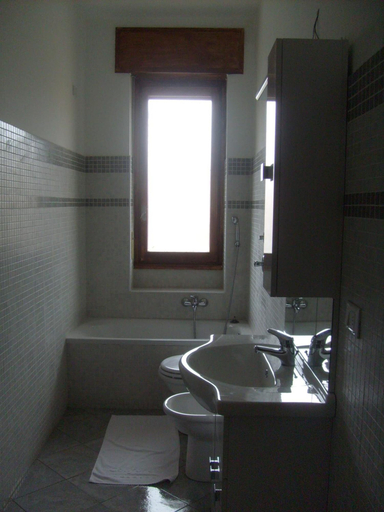 Bathroom 3, Hotel Euro Inn, Milano