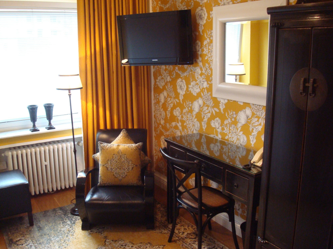 Others 5, Hotel Sir & Lady Astor, Düsseldorf