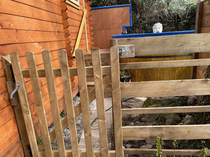 Others 4, Retro Lodge nr Dartmoor With hot tub & opt Sauna, Devon