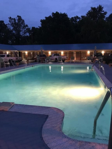Sport & Beauty 5, Merrimac Inn & Suites, James City