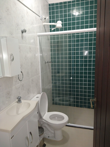 Bathroom 3, Pousada Iza I, Guarujá