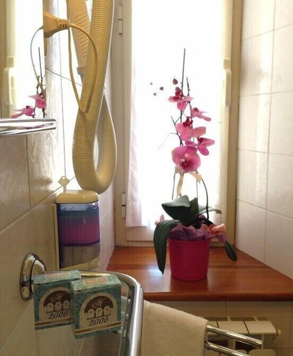Bathroom 4, Hotel 2000 Fabriano, Ancona