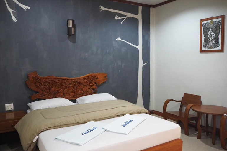 Bedroom 3, Country Inn 304, Sri Mahar Pho