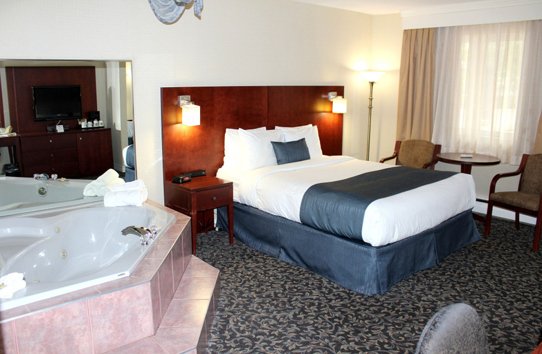 Bedroom 3, Quality Inn Mont-Laurier, Antoine-Labelle