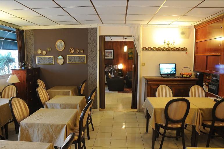Food & Drinks 5, HOTEL AEROTEL l’étape du silence, Yvelines