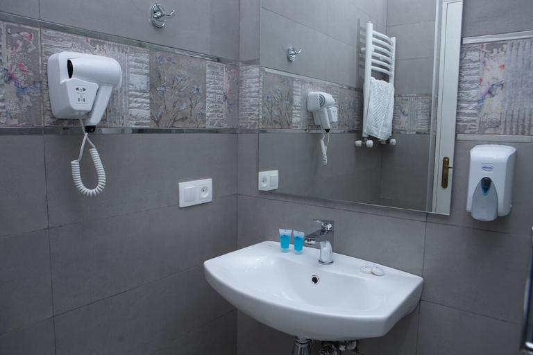 Bathroom 3, Hotel Nata, Tbilisi