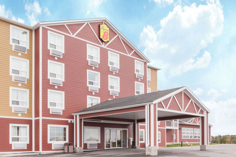 Exterior & Views 2, Super 8 by Wyndham Red Lake ON, Kenora