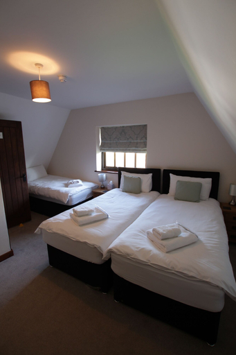 Bedroom 3, Unique Luxury Escapes, Suffolk
