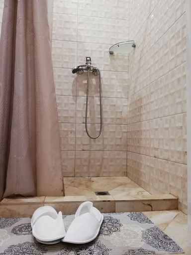 Bathroom 5, Hotel Tarnava, Veliko Tarnovo