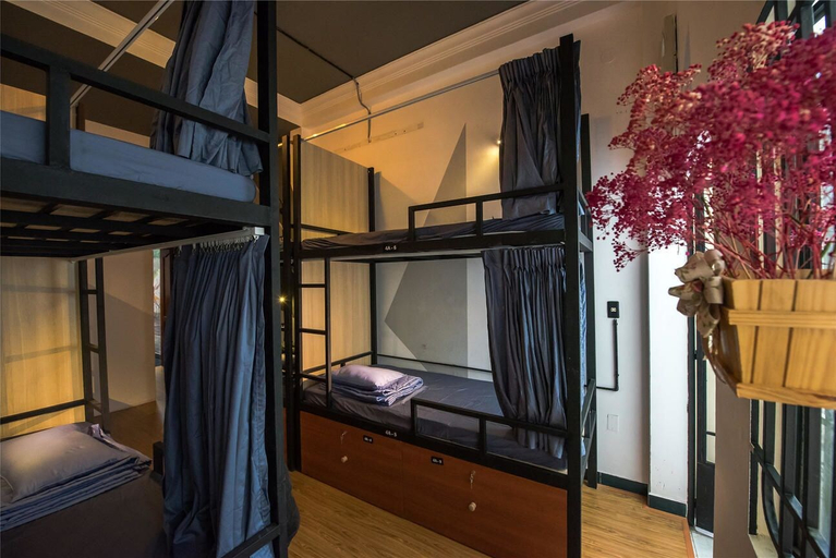 Bedroom 3, The Like Hostel & Cafe, District 1