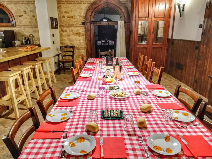 Food & Drinks 4, Medieval Relais - Top location, Padua