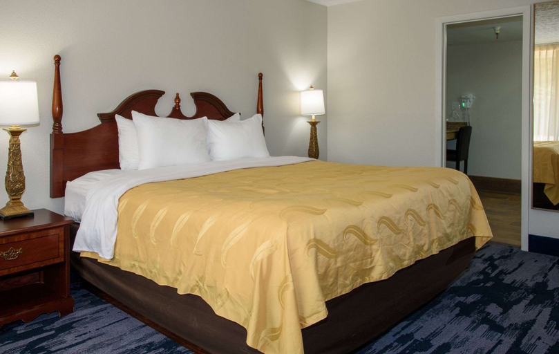 Bedroom 2, Quality Inn Lewisburg, Greenbrier