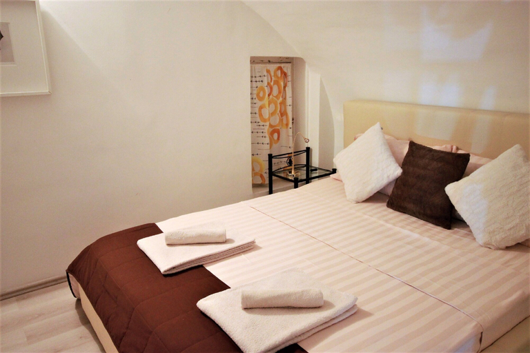 Bedroom 3, Budapest Easy Flats - Jokai Apartments, Budapesti