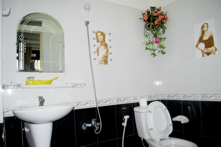 Bathroom 4, Lan Anh Hotel, Gò Vấp