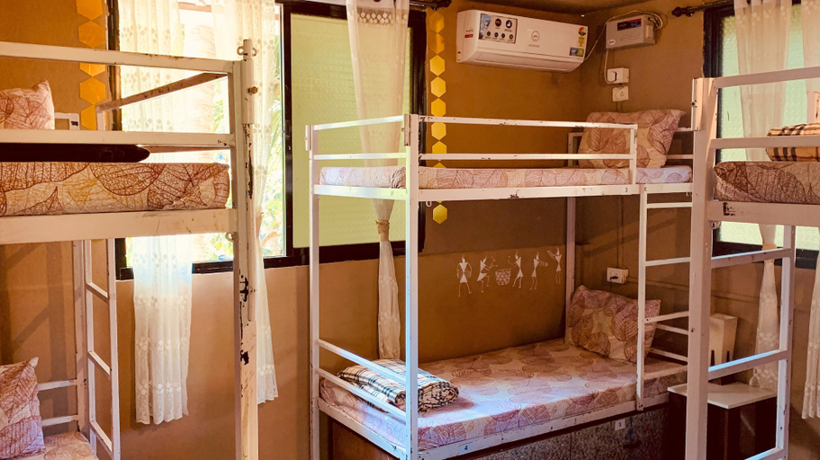 Bedroom 4, Rootsvilla Hostel Goa, North Goa