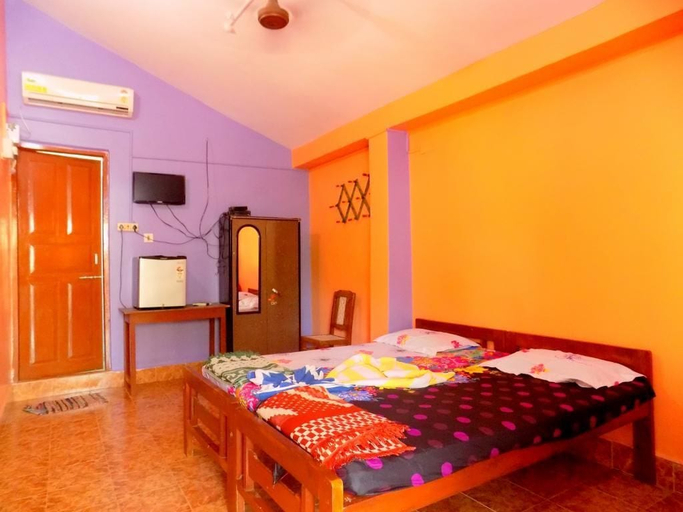 Bedroom 3, Romaldo Guest House, North Goa