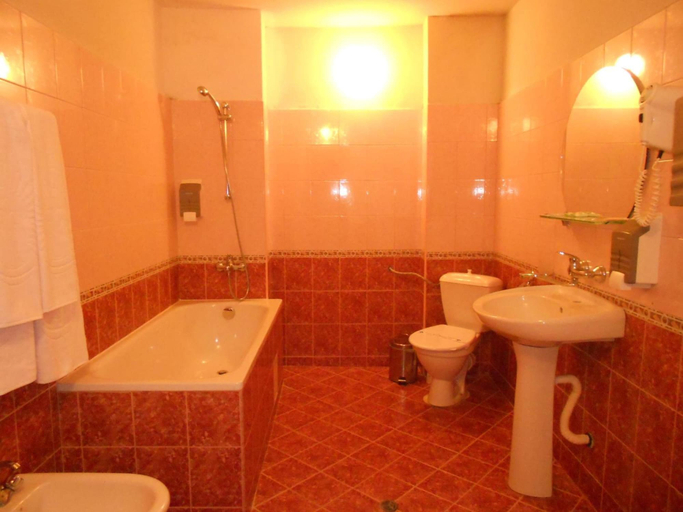 Bathroom 3, Hotel Kalina, Samokov
