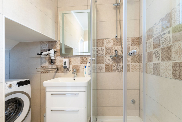 Bathroom 4, Holiday Home Skrika, Supetar