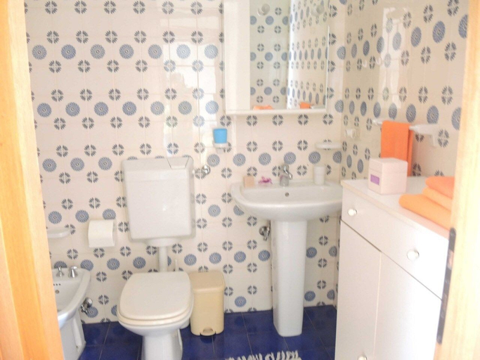 Bathroom, Condominio Cavallino Sud, Venezia