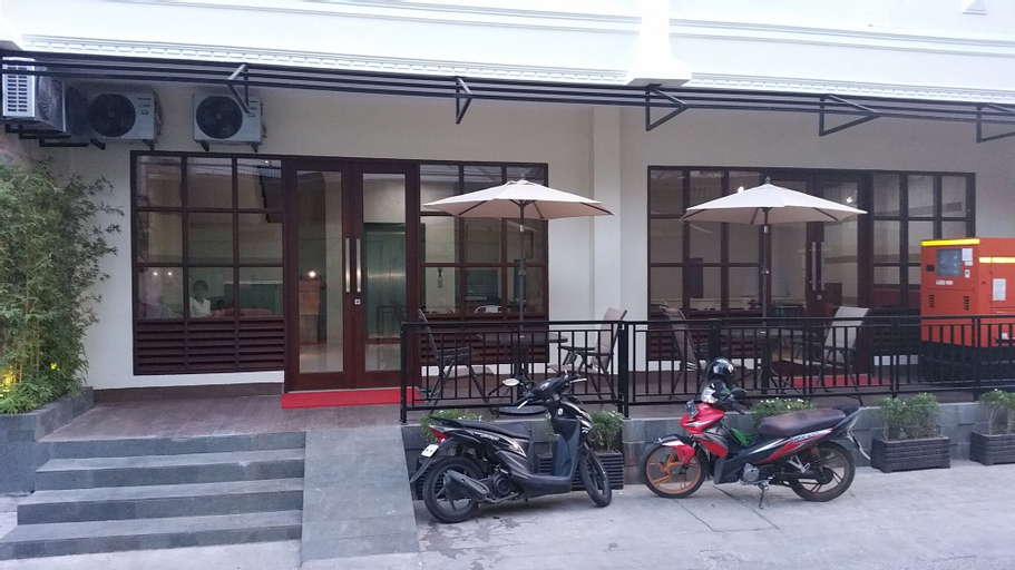 Exterior & Views 2, Legenda Beril Hostel, Makassar