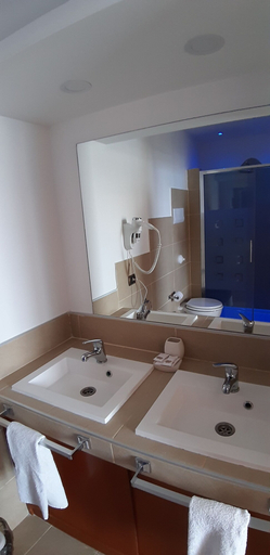 Bathroom 3, Villa Cerniglia, Palermo