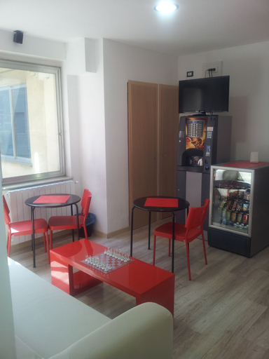 Others 5, Scacco Matto, Milano