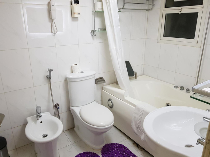 Bathroom 5, Al Jazeera Hotel Apartments LLC, Dubai