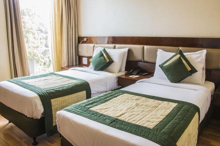 Bedroom 2, Tavisha Hotel, Delhi